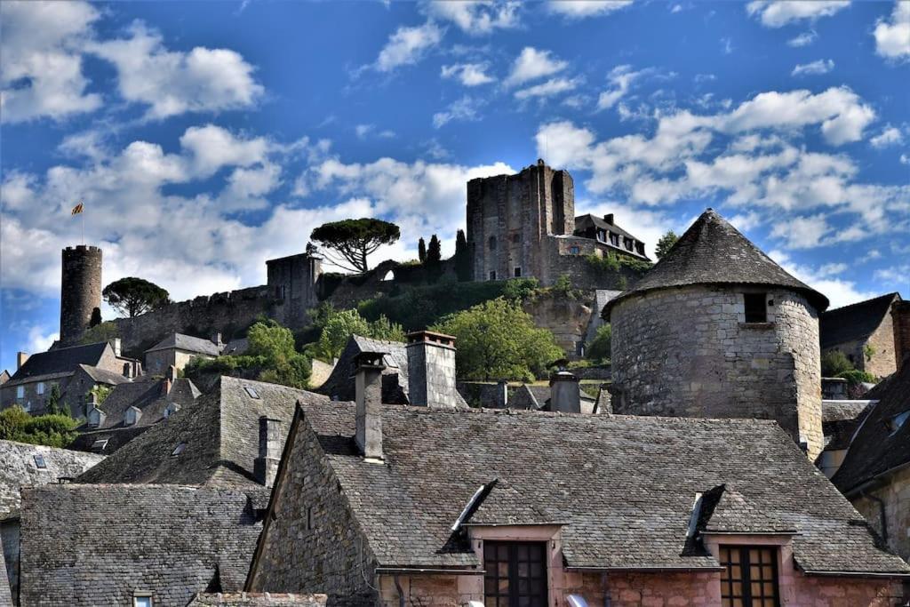 Maison Au Calme Sur Le Causse Correzien, Entre Quercy Et Perigord Villa Saint-Cernin-de-Larche Esterno foto